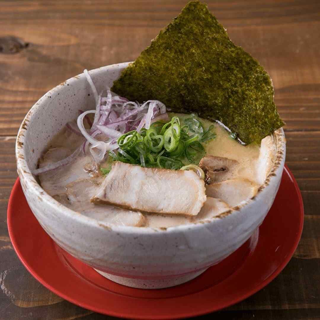 煮干し豚骨ラーメン